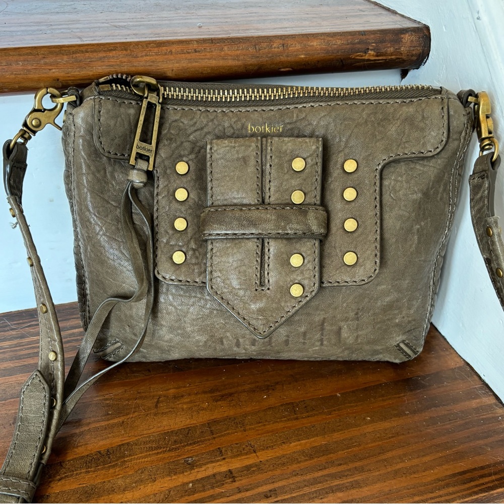 Weathered leather botkier adjustable crossbody gray/green brass rivet accents